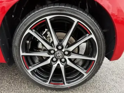 Photo 8 Toyota Yaris Hybride 116h GR SPORT Pack Techno Plus - TO