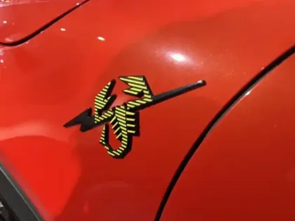 Photo 6 Abarth 600  e 240ch 54kWh Turismo