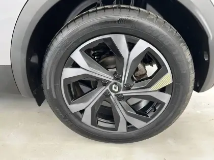 Photo 50 Renault Captur  E-Tech full hybrid 145