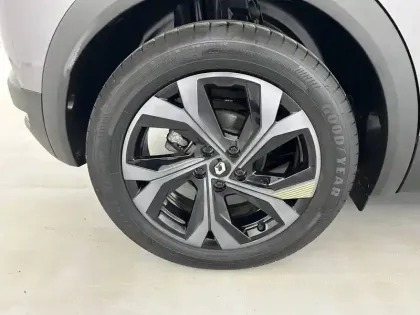 Photo 21 Renault Captur  E-Tech full hybrid 145