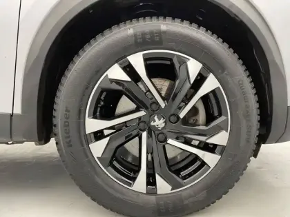 Photo 27 Peugeot 2008  Moteur électrique 136 ch