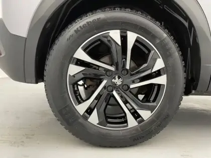 Photo 28 Peugeot 2008  Moteur électrique 136 ch