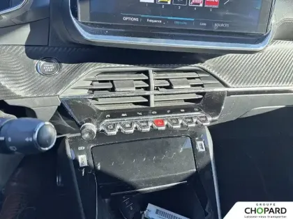 Photo 13 Peugeot 2008  Electrique 136 ch