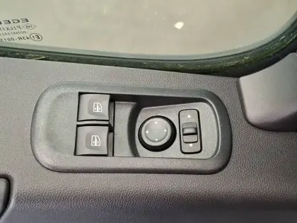 Photo 24 Renault Master  FGN TRAC F3500 L2H2 BLUE DCI 135