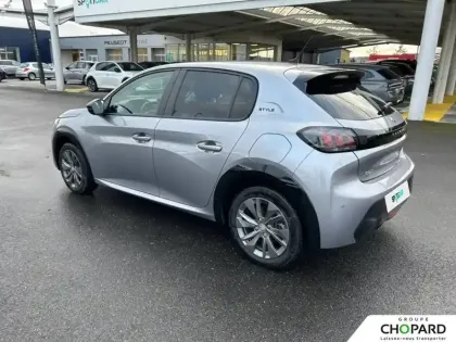 Photo 16 Peugeot 208  Electrique 50 kWh 136ch