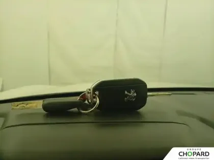 Photo 47 Peugeot 208  BLUEHDI 100 S&S BVM6