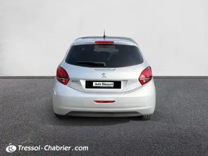 Photo 16 Peugeot 208  1.2 PureTech 82ch BVM5 Style