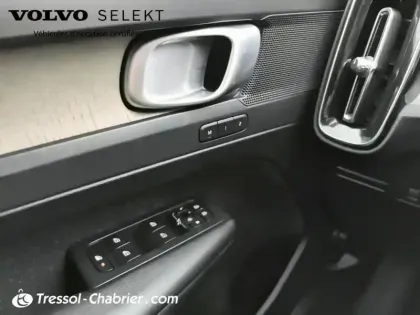 Photo 19 Volvo Xc40  D4 AWD AdBlue 190 ch Geartronic 8 Inscription