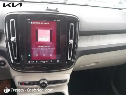 Photo 10 Volvo Xc40  B3 163 ch DCT7 Momentum