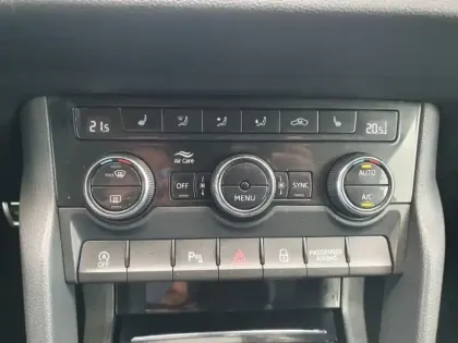 Photo 12 Skoda Karoq Gén. I Ph1 Style 5