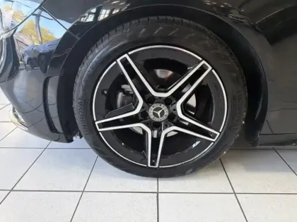 Photo 8 Mercedes Classe B 180 d AMG Line Edition