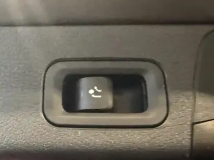 Photo 21 Mercedes GLB 200 d AMG Line