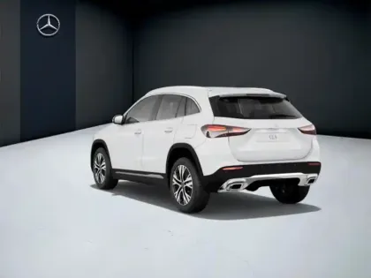 Photo 28 Mercedes GLA 180 Progressive Line