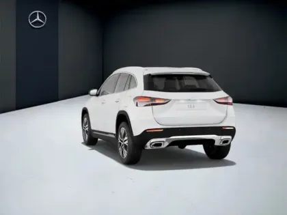 Photo 26 Mercedes GLA 180 Progressive Line