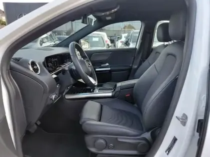 Photo 42 Mercedes GLA Gén. II (H247) Ph2 Progressive Line 5