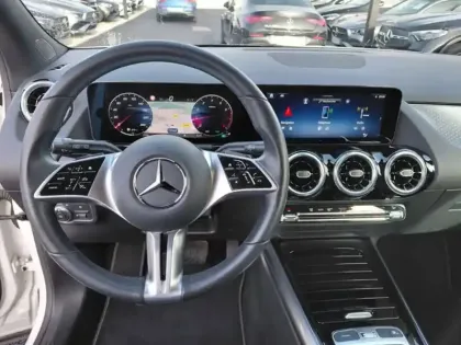 Photo 40 Mercedes GLA Gén. II (H247) Ph2 Progressive Line 5