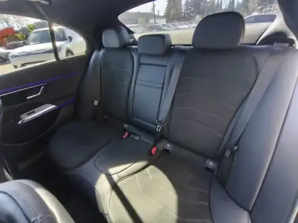 Photo 16 Mercedes Classe E  220 d AMG Line Berlin