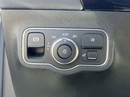 Photo 12 Mercedes Classe B 200 d AMG Line