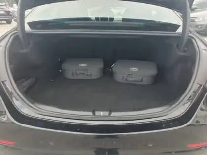 Photo 27 Mercedes Classe C Gén. V (W206) Ph1 Avantgarde Line + 4