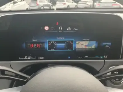 Photo 32 Mercedes Classe E Gén. VI (W214) Ph1 AMG Line 4