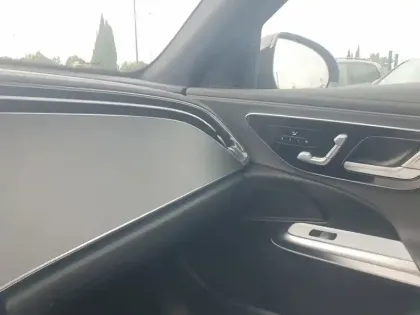 Photo 29 Mercedes Classe E Gén. VI (W214) Ph1 AMG Line 4