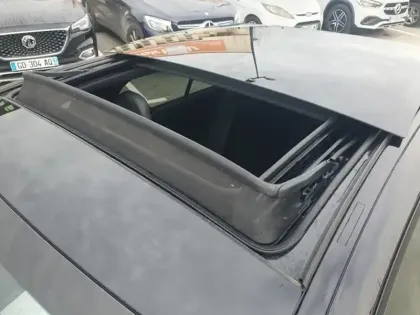 Photo 25 Mercedes Classe E Gén. VI (W214) Ph1 AMG Line 4