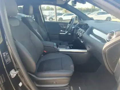 Photo 10 Mercedes GLA 200 d AMG Line