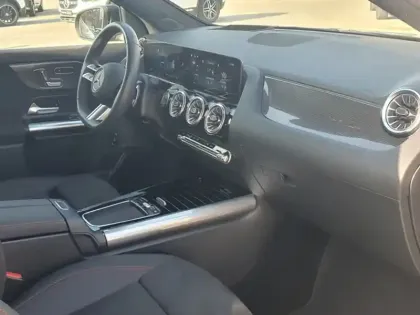 Photo 6 Mercedes GLA 200 d AMG Line