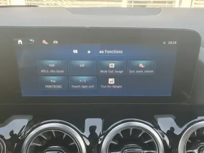 Photo 15 Mercedes GLA 200 d AMG Line