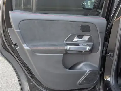 Photo 17 Mercedes GLB 200 d 