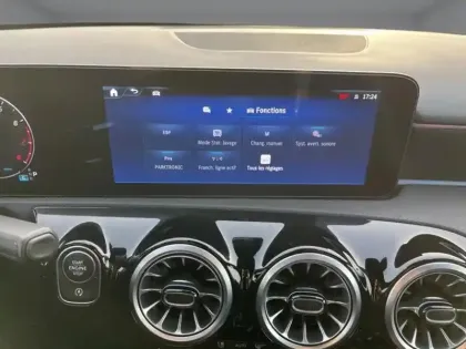 Photo 13 Mercedes Classe A 200 AMG Line