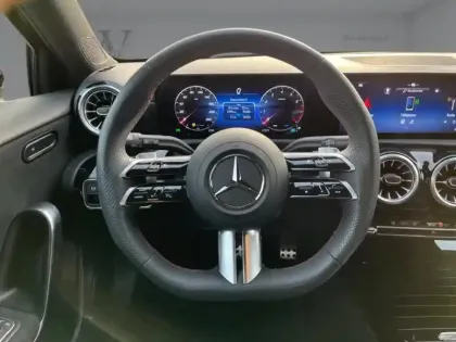 Photo 9 Mercedes Classe A 200 AMG Line