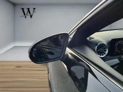 Photo 8 Mercedes Classe A 200 AMG Line