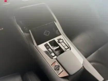 Photo 11 DS DS 4  E-TENSE 225ch Rivoli