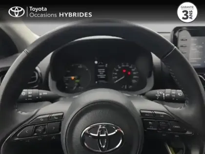 Photo 12 Toyota Yaris  116h Dynamic 5p MY22