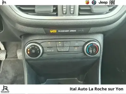 Photo 13 Ford Fiesta  1.1 75ch  Cool & Connect 5p