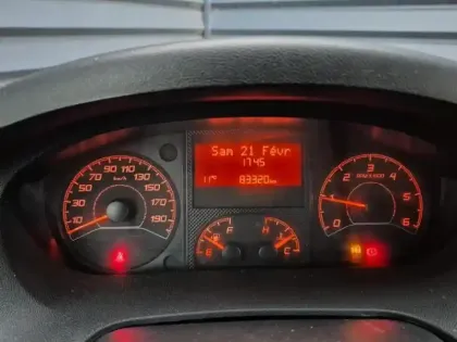 Photo 11 Peugeot Boxer  Fg 330 L1H2 2.2 BlueHDi S&S 140ch Premium