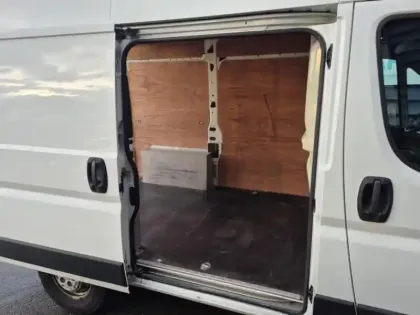 Photo 8 Peugeot Boxer  Fg 330 L1H2 2.2 BlueHDi S&S 140ch Premium