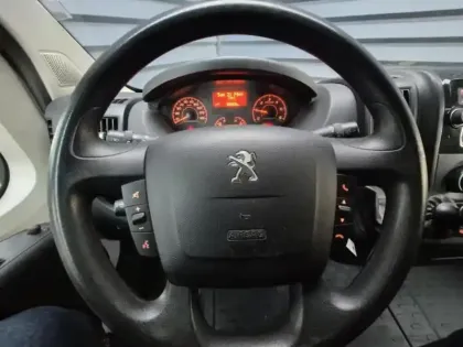 Photo 12 Peugeot Boxer  Fg 330 L1H2 2.2 BlueHDi S&S 140ch Premium