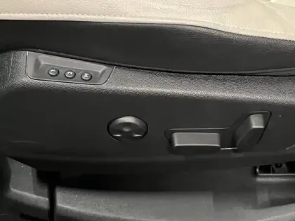 Photo 14 DS DS 7  Crossback E-TENSE 225ch Ligne Noire