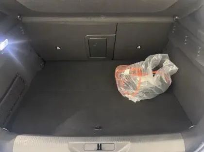 Photo 8 Peugeot 308  Plug-In Hybrid 180ch Allure e-EAT8