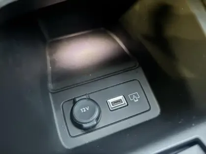 Photo 11 Peugeot 308  Plug-In Hybrid 180ch Allure e-EAT8