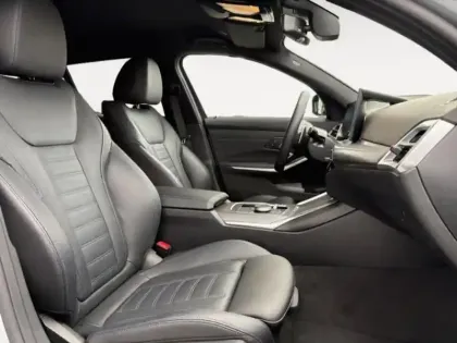 Photo 13 BMW Serie 3 Série 3 Touring 320dA xDrive 190ch M Sport