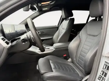 Photo 8 BMW Serie 3 Série 3 Touring 320dA xDrive 190ch M Sport