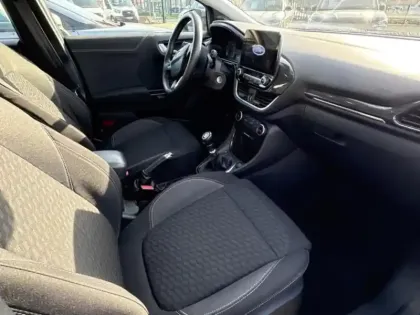 Photo 10 Ford Puma  1.0 Flexifuel 125 ch S&S mHEV Titanium