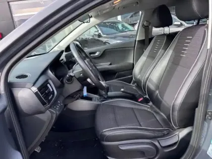 Photo 10 Kia Rio  1.0 T-GDI 100ch MHEV GT-Line iBVM6