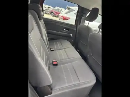 Photo 11 Dacia Jogger  1.0 TCe 110 ch Confort 7 places