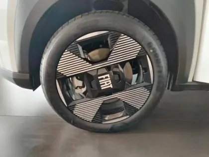 Photo 6 Fiat Panda Grande  Electrique 113ch La Prima