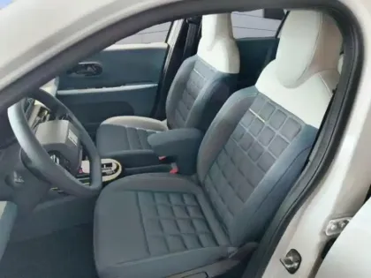 Photo 8 Fiat Panda Grande  Electrique 113ch La Prima