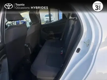 Photo 11 Toyota Yaris  116h Dynamic Business 5p + Programme Beyond Zero Academy MY22